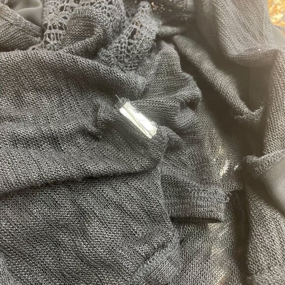 John Paul Richard Women's Black Vest Knit Cover Open Front Uneven Hem Size M - Picture 10 of 10